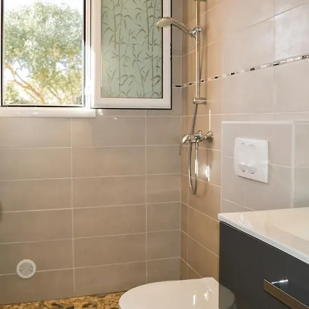 Marcellara Sleeps 8 Pool Air Con Wifi 别墅 SantʼAmanza